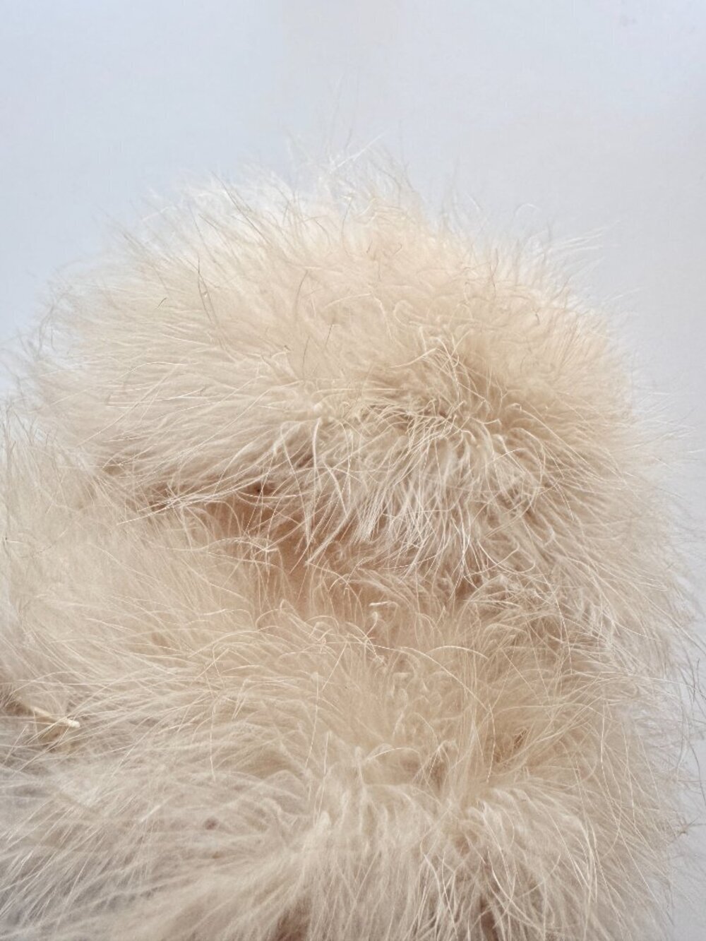 Vintage Beige Ostrich Feather Velvet Bow Wool Felt Cloche Hat - Picture 10 of 16